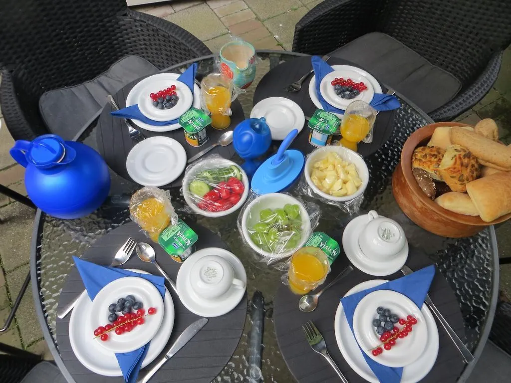 B&B De Kunstkamer Margraten Bed & Breakfast