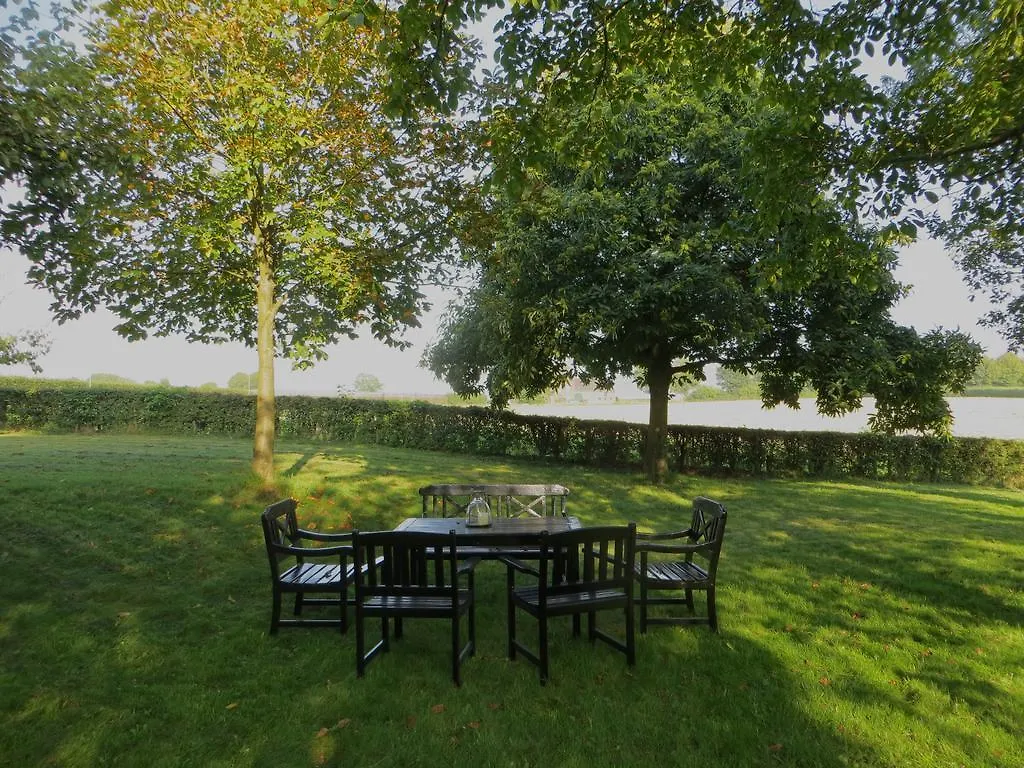 Bed & Breakfast B&B De Kunstkamer Margraten Netherlands